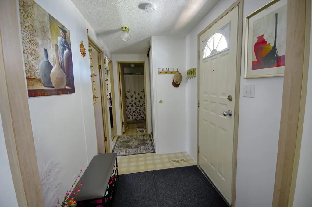 2910 20 Street S Lethbridge AB T1K 6S8