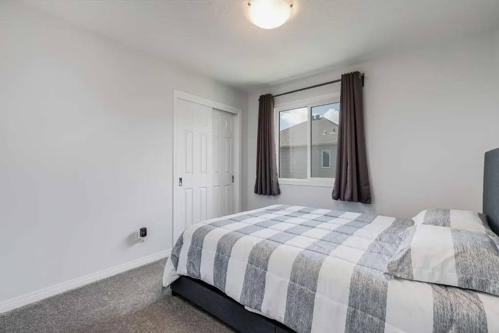 304 Windrow Crescent SW Airdrie AB T4B 4K2