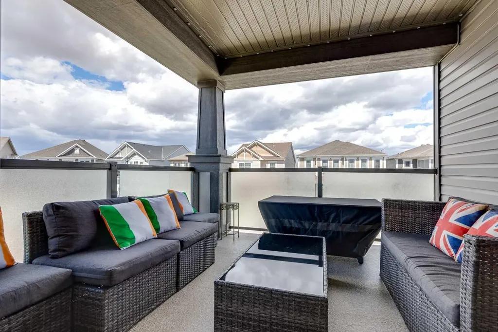 304 Windrow Crescent SW Airdrie AB T4B 4K2