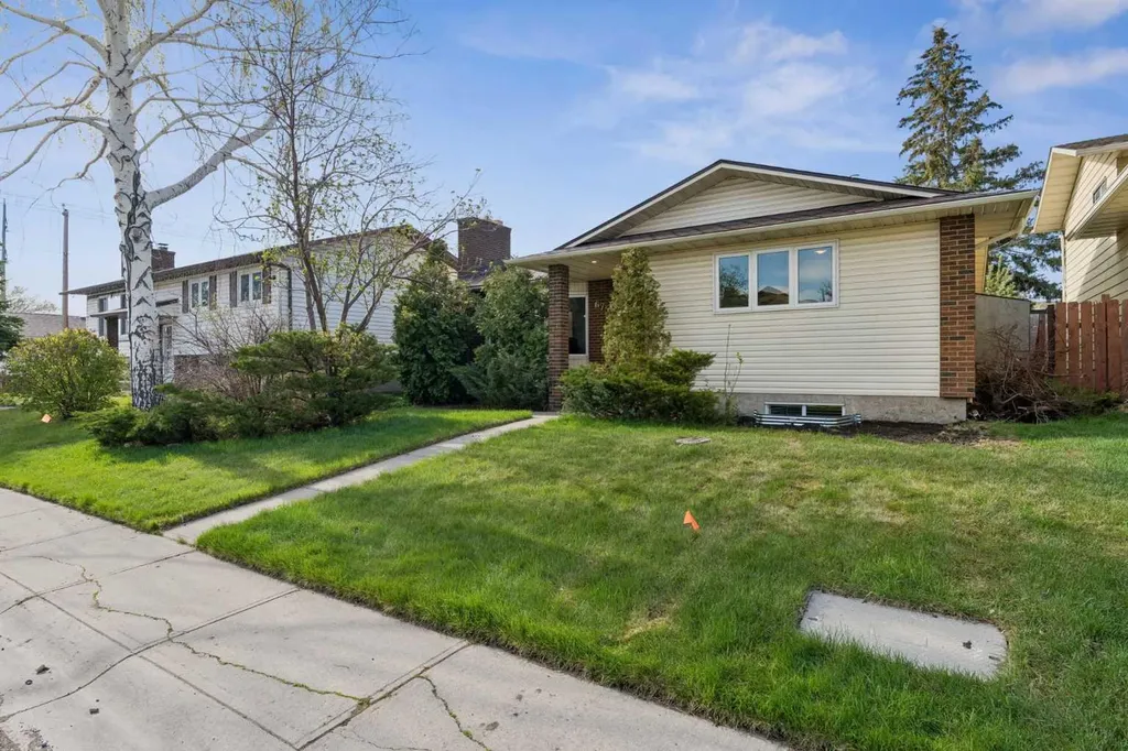 6751 34 Avenue NE Calgary AB T1Y4M1