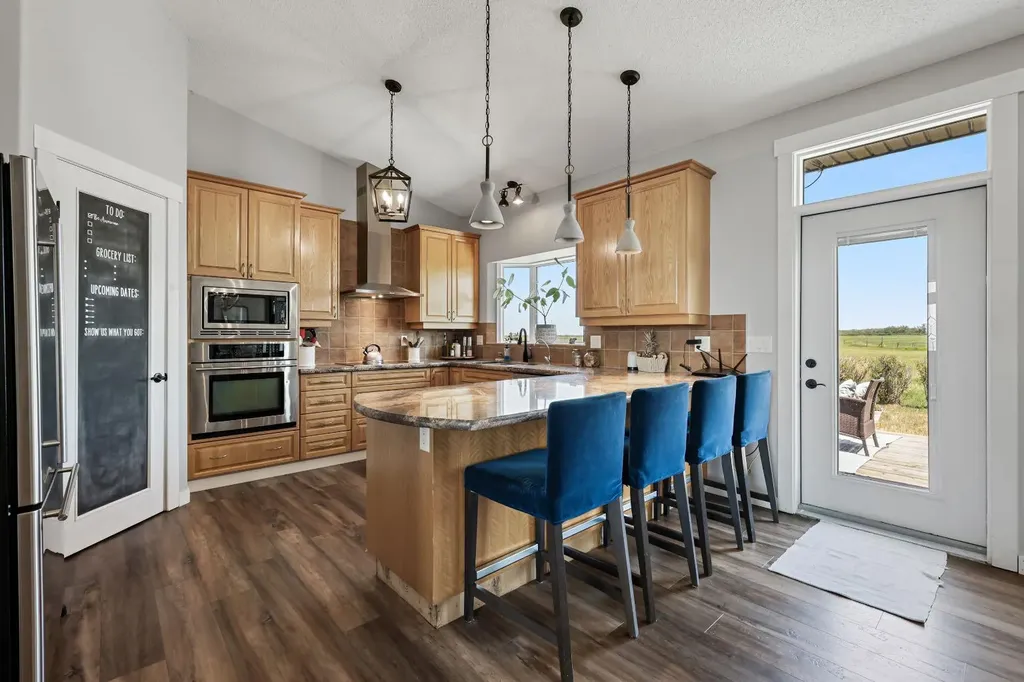 250020 Range Road 275 Rural Rocky View County AB T1P 1L7