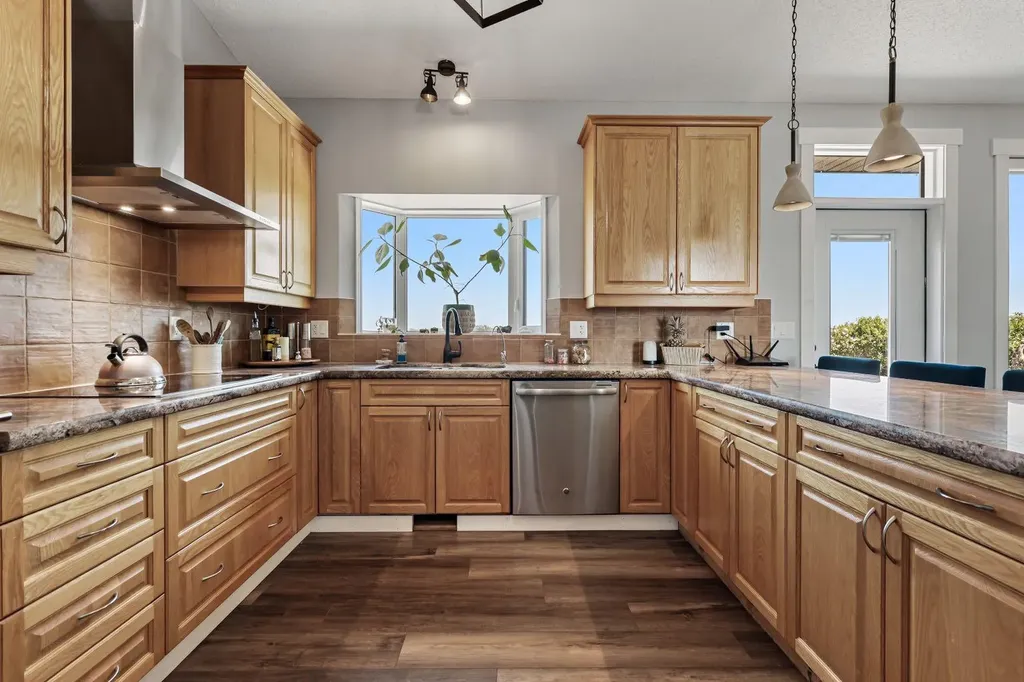 250020 Range Road 275 Rural Rocky View County AB T1P 1L7