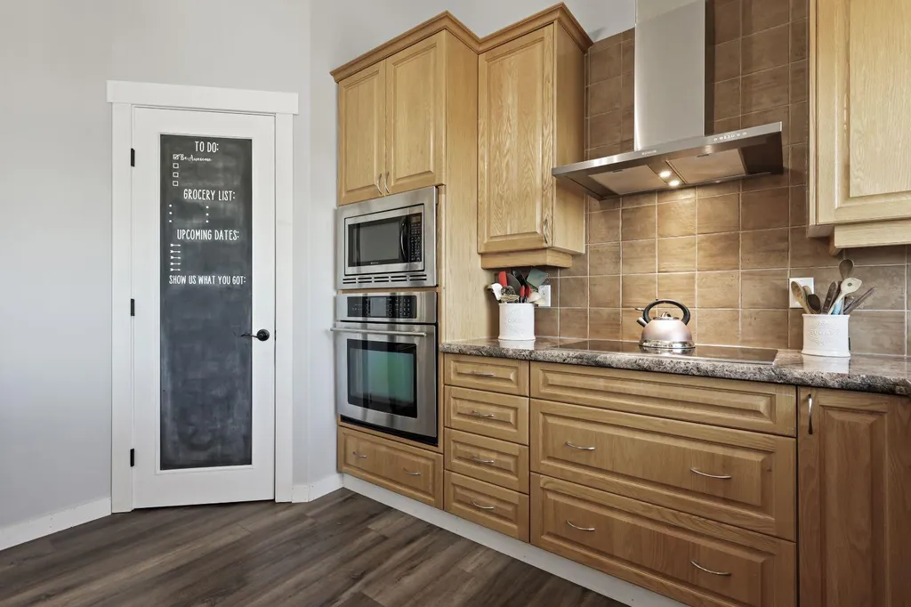 250020 Range Road 275 Rural Rocky View County AB T1P 1L7