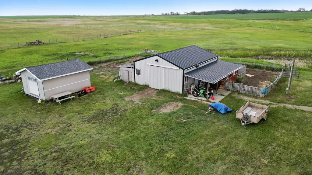 250020 Range Road 275 Rural Rocky View County AB T1P 1L7
