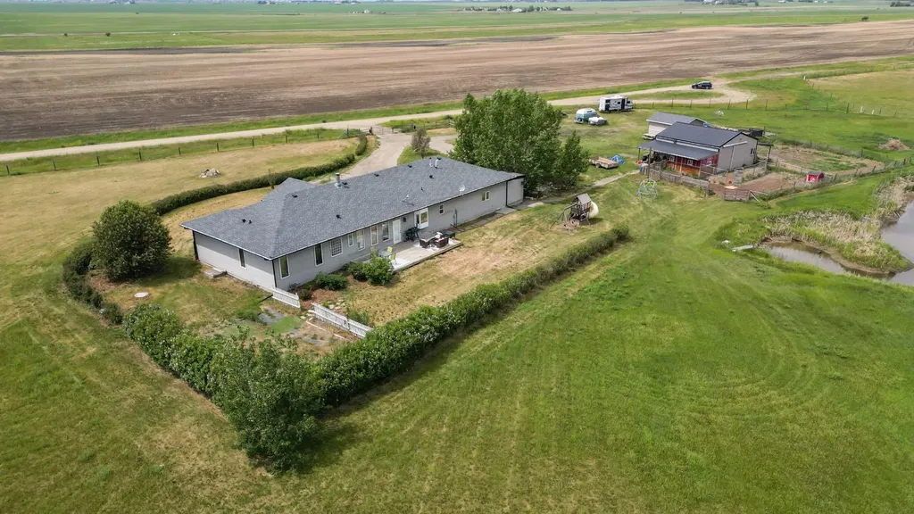 250020 Range Road 275 Rural Rocky View County AB T1P 1L7
