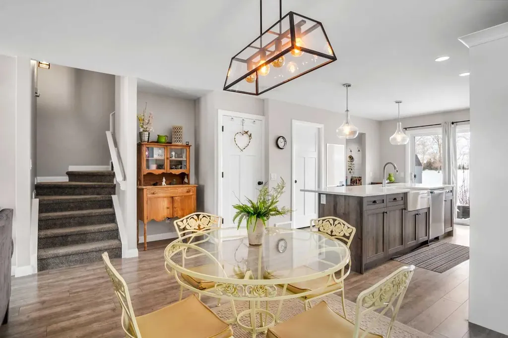 704 Stonehaven Drive Carstairs AB T0M0N0