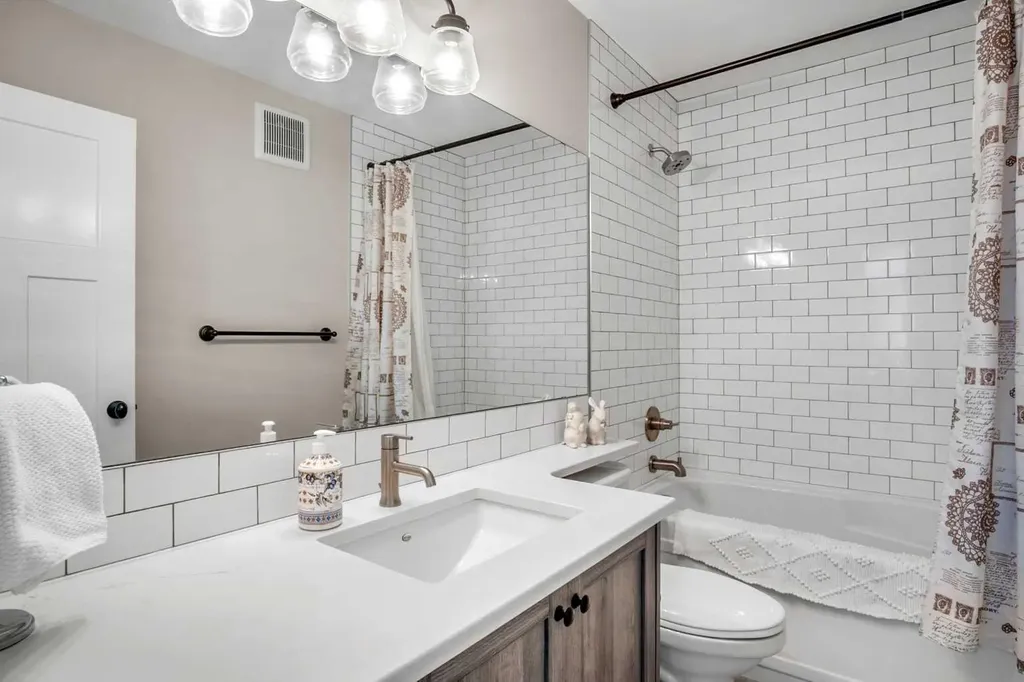704 Stonehaven Drive Carstairs AB T0M0N0