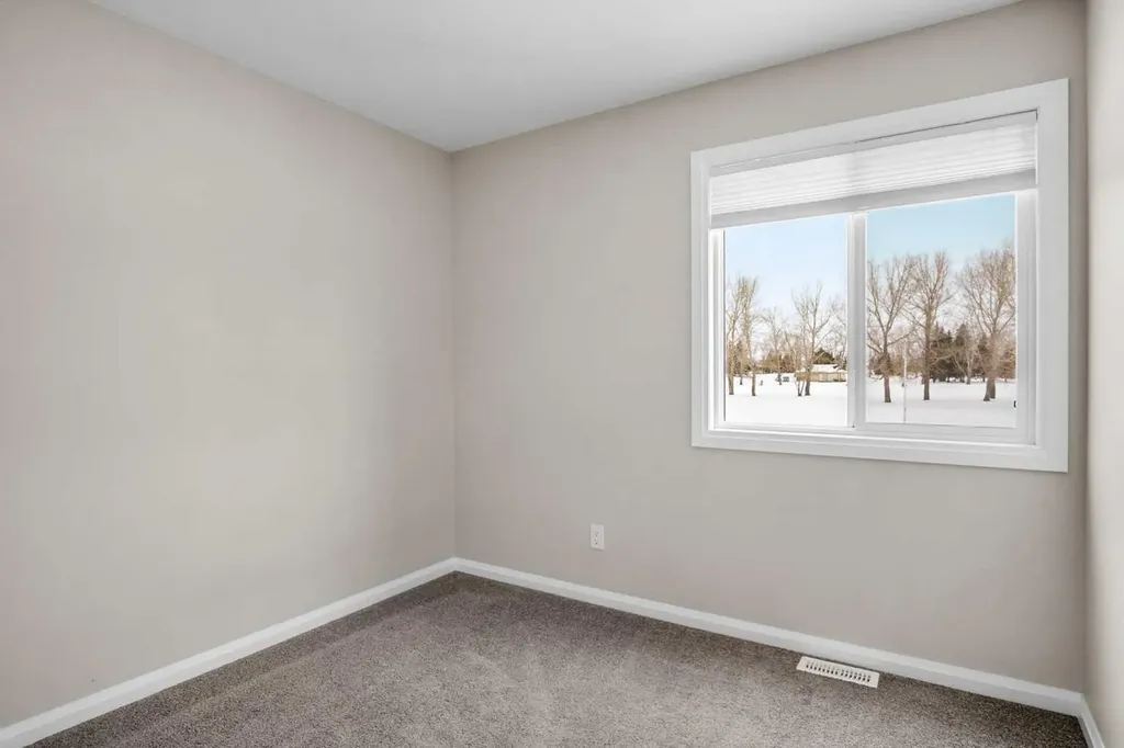704 Stonehaven Drive Carstairs AB T0M0N0