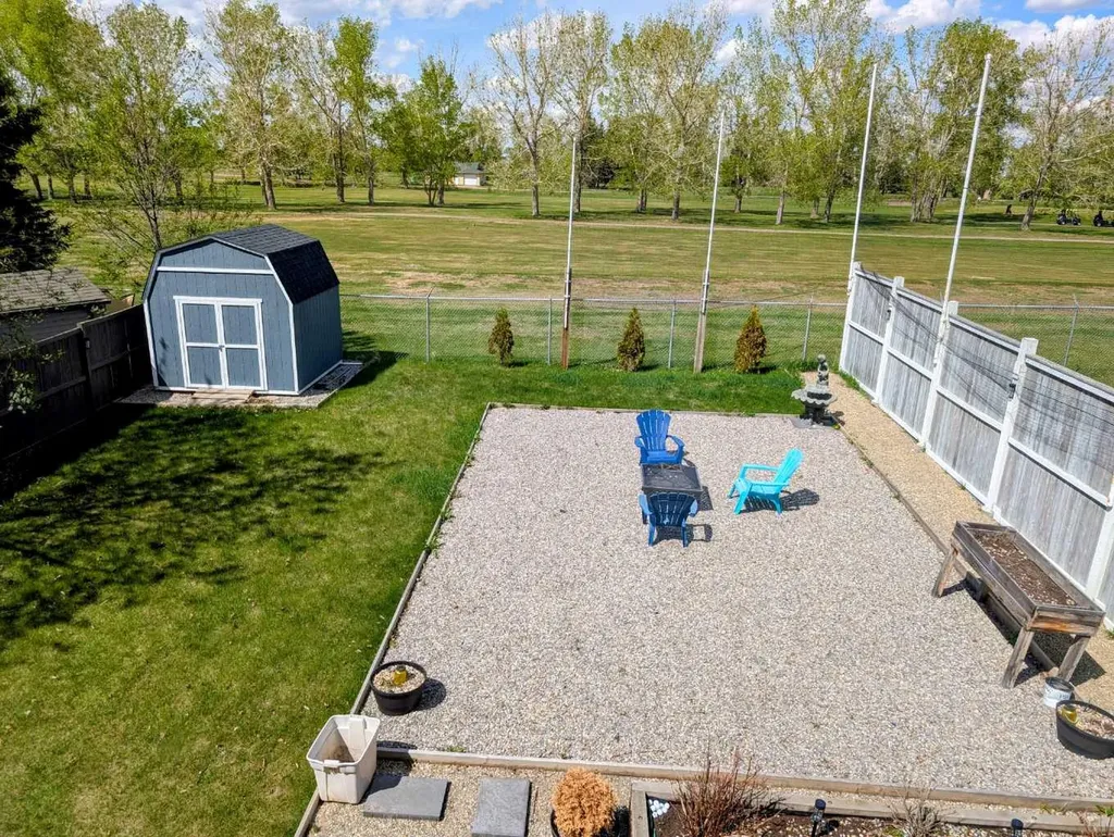 704 Stonehaven Drive Carstairs AB T0M0N0