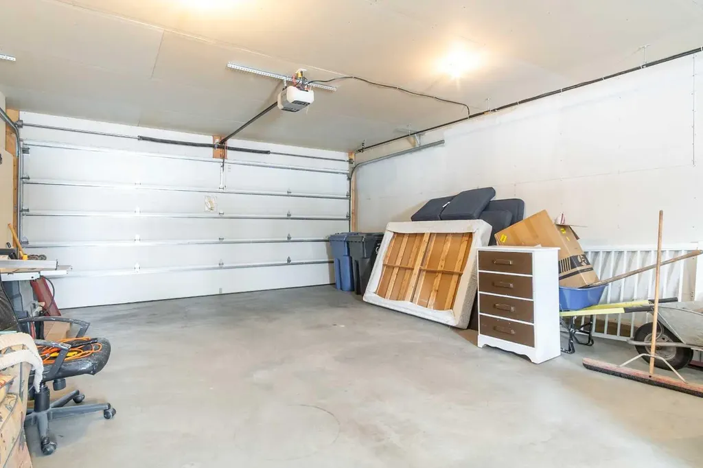 704 Stonehaven Drive Carstairs AB T0M0N0