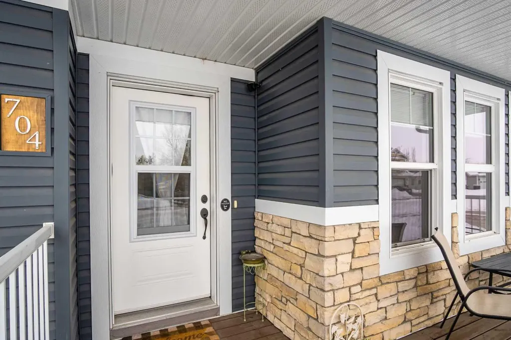 704 Stonehaven Drive Carstairs AB T0M0N0