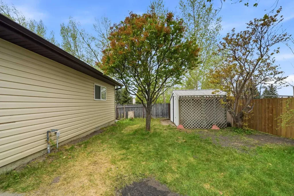 105 Cunningham Crescent Red Deer AB T4P 2S2
