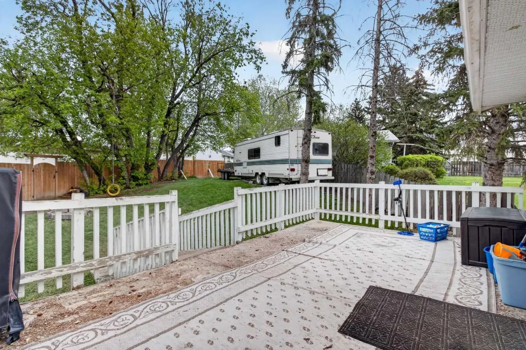 228 Van Horne Crescent NE Calgary AB t2e6h1