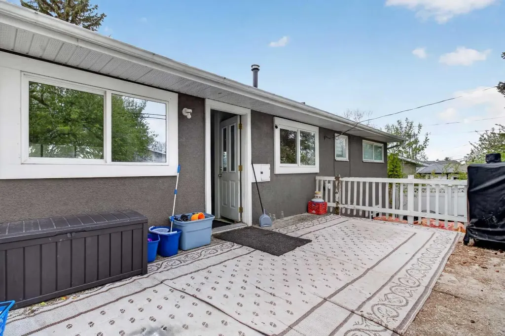 228 Van Horne Crescent NE Calgary AB t2e6h1
