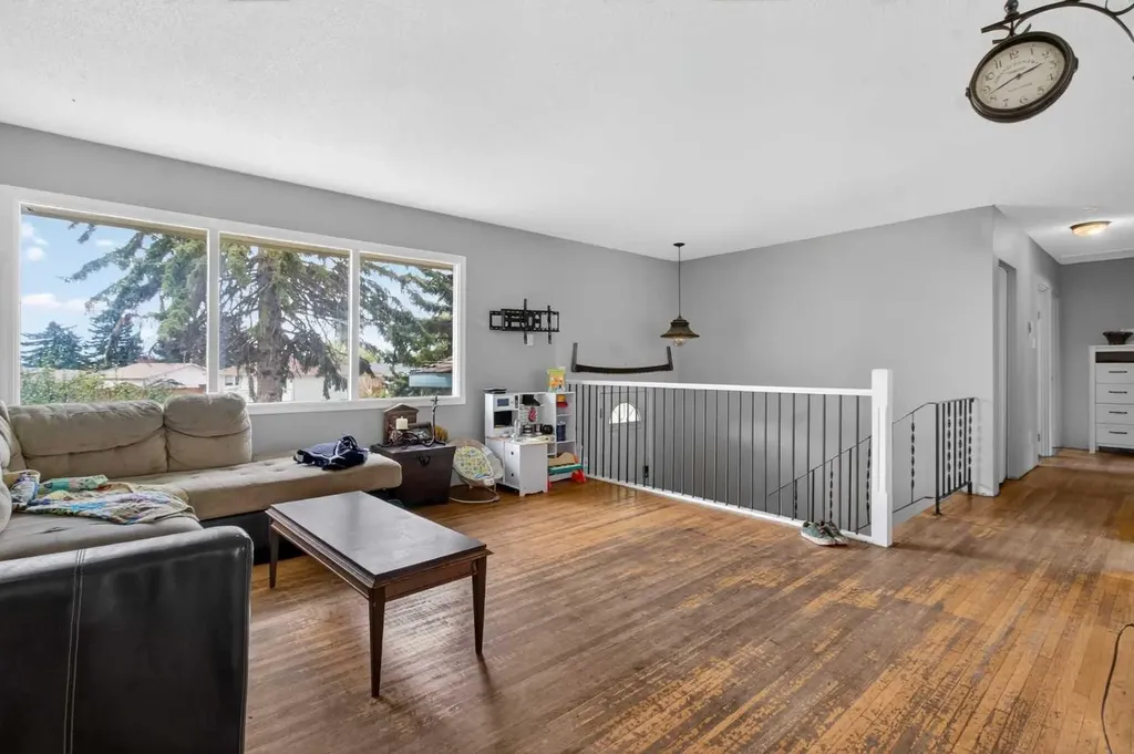 228 Van Horne Crescent NE Calgary AB t2e6h1