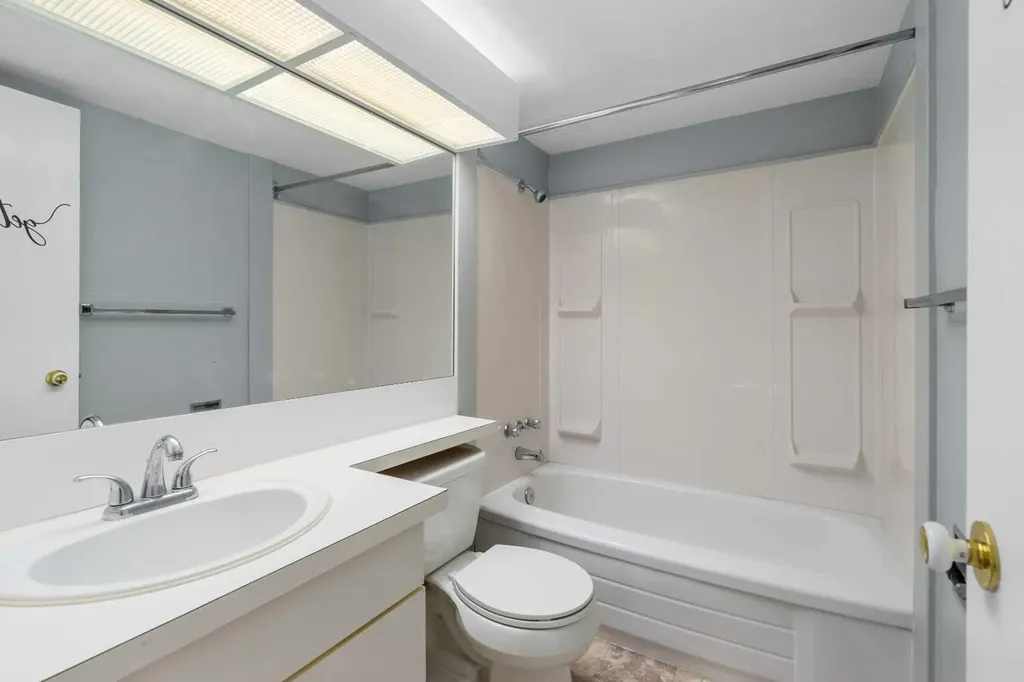 5601 Dalton Drive NW Calgary AB T3A 2E2