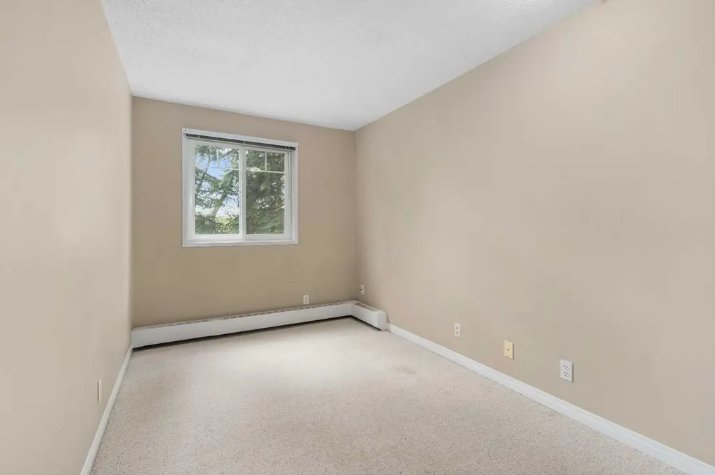 5601 Dalton Drive NW Calgary AB T3A 2E2