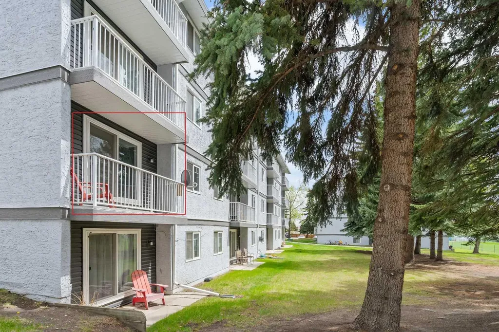 5601 Dalton Drive NW Calgary AB T3A 2E2