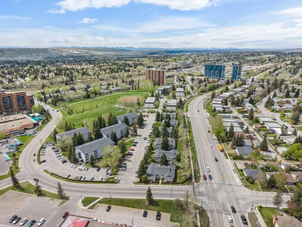 5601 Dalton Drive NW Calgary AB T3A 2E2