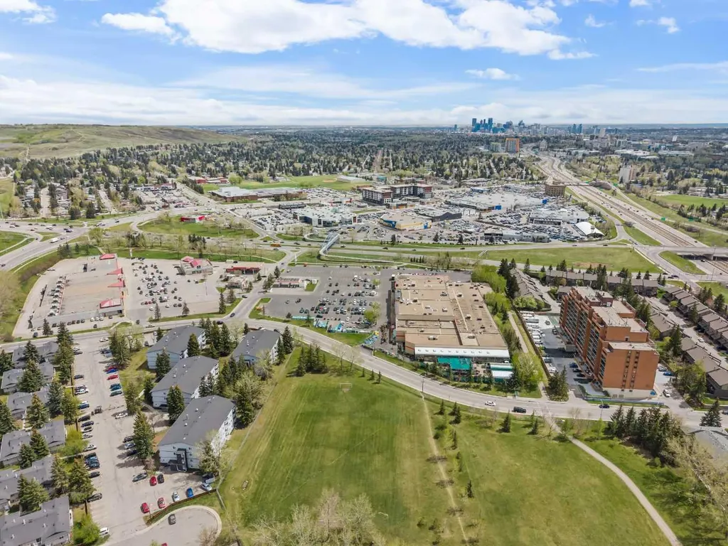 5601 Dalton Drive NW Calgary AB T3A 2E2