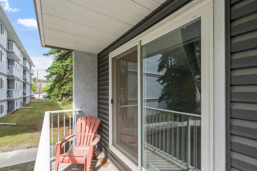5601 Dalton Drive NW Calgary AB T3A 2E2
