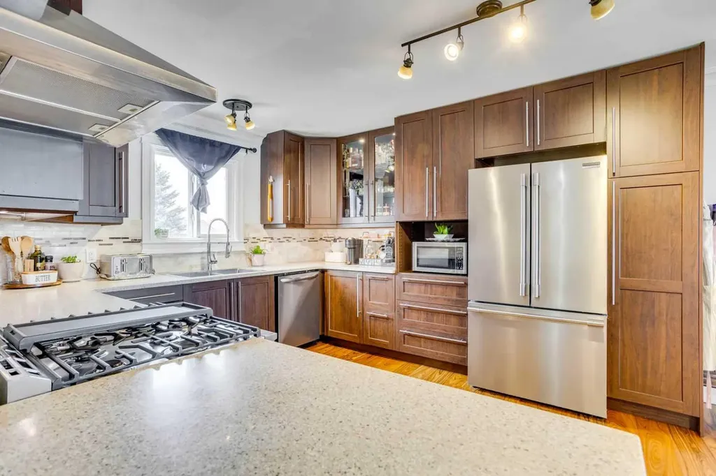 341 Bird Crescent Fort Mcmurray AB T9H 4T4