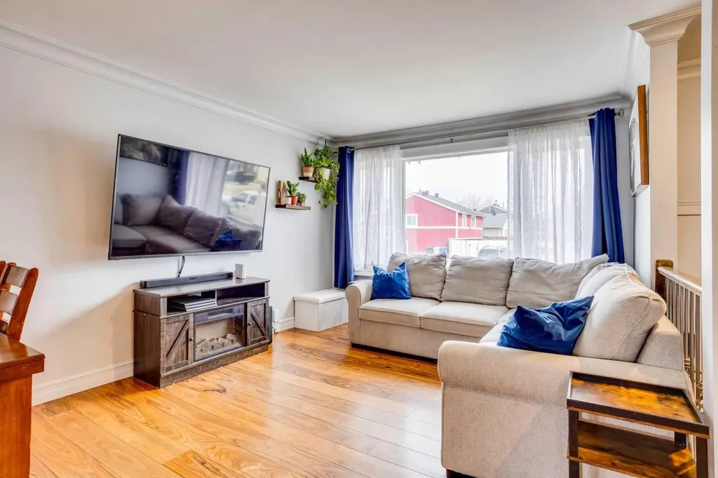 341 Bird Crescent Fort Mcmurray AB T9H 4T4