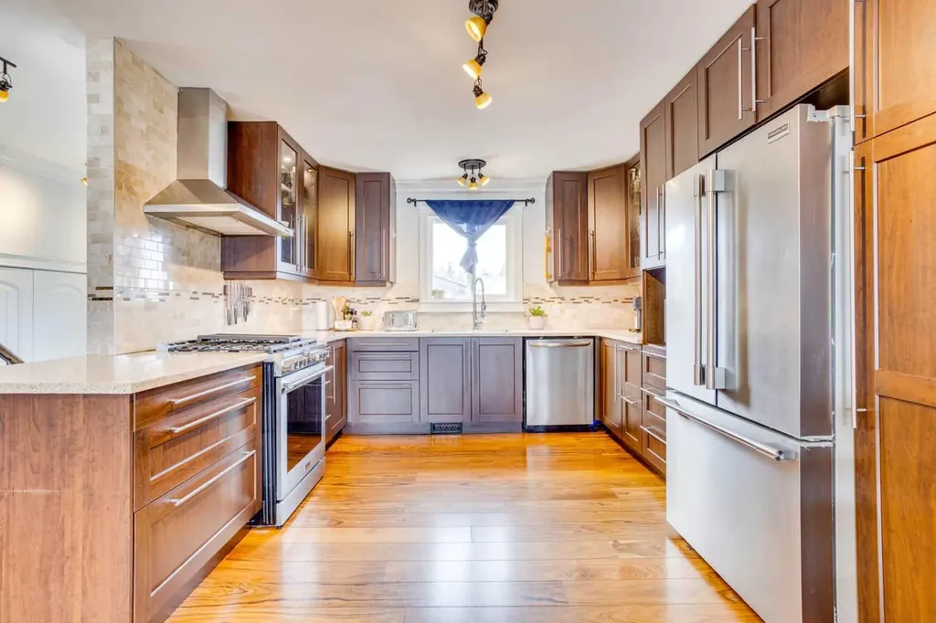 341 Bird Crescent Fort Mcmurray AB T9H 4T4