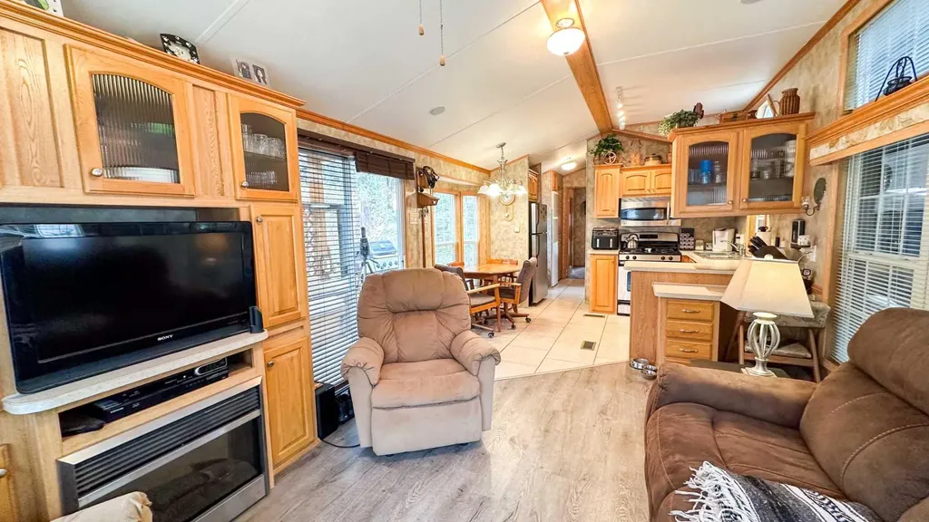 5227 Township Road 320 Rural Mountain View County AB T0M1X0