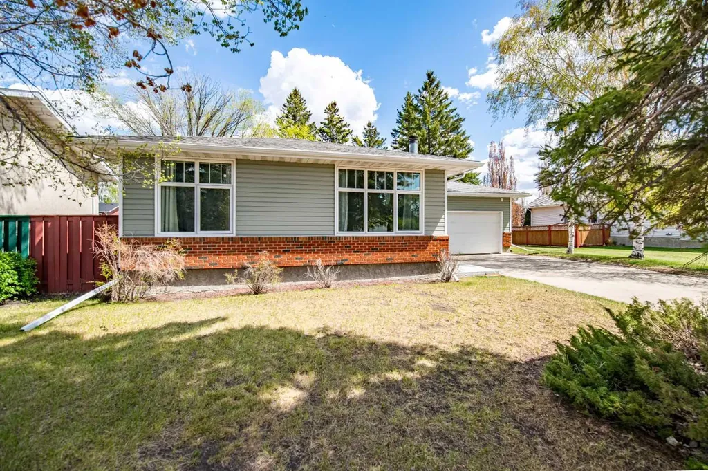 3 Allsop Avenue Red Deer AB T4R1A1