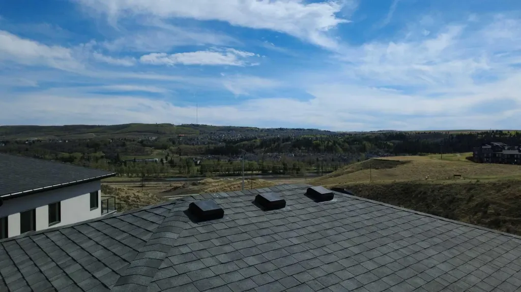 52 Crimson Ridge Heights NW Calgary AB T3L 0K6