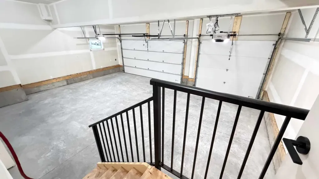 52 Crimson Ridge Heights NW Calgary AB T3L 0K6
