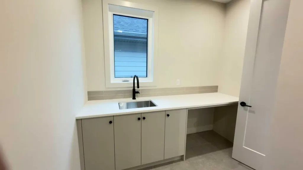 52 Crimson Ridge Heights NW Calgary AB T3L 0K6