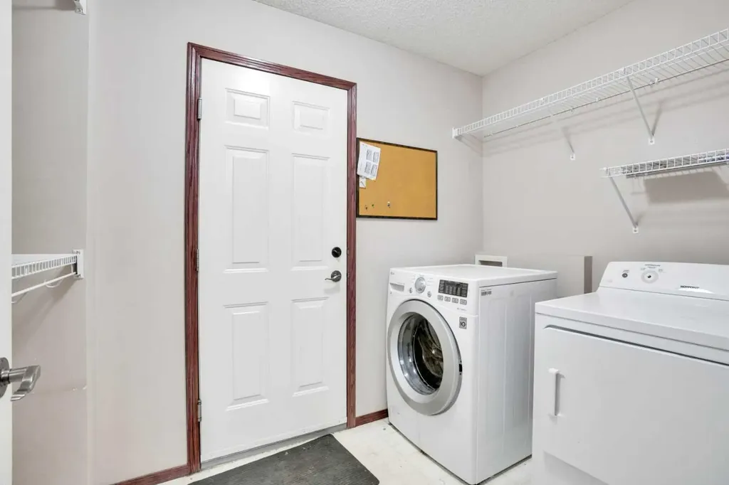 161 Panamount Close NW Calgary AB T3K 5P6