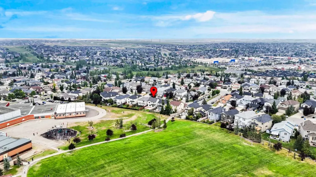 161 Panamount Close NW Calgary AB T3K 5P6