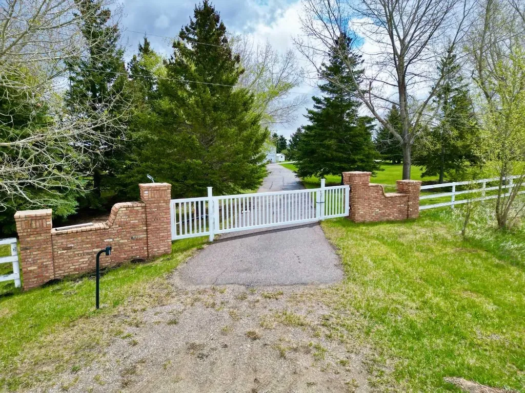 273216 Range Road 23 Rural Rocky View County AB T4B2A3