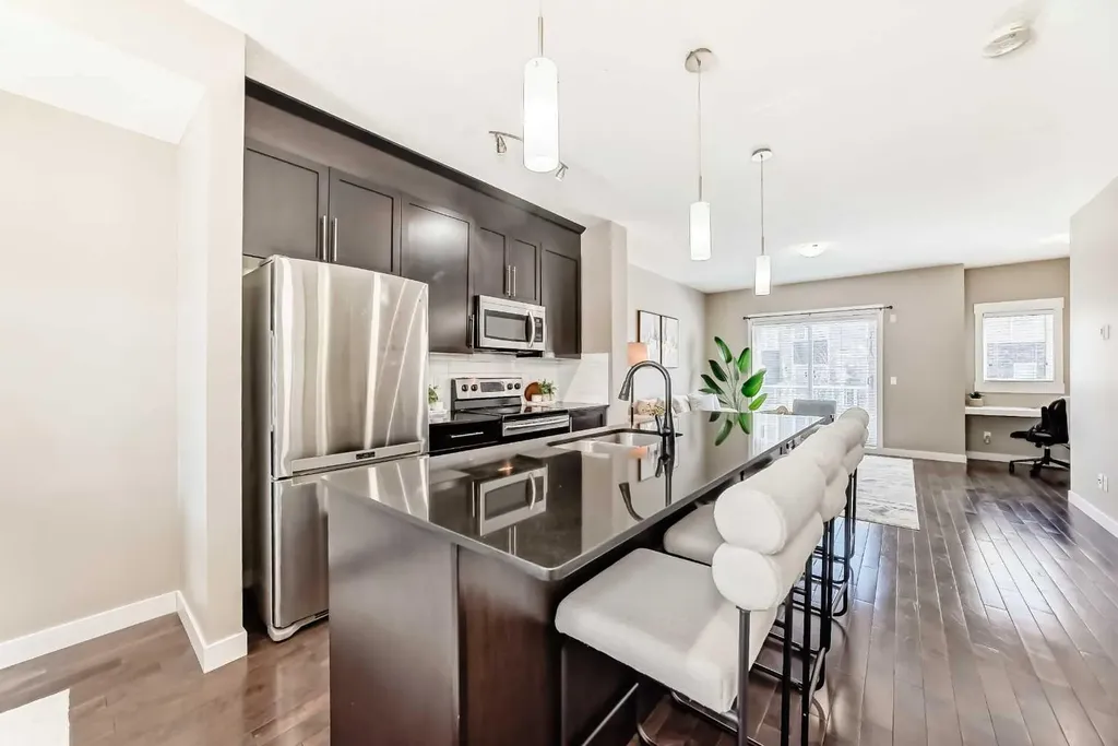 606 Skyview Point Place NE Calgary AB T3N0L7