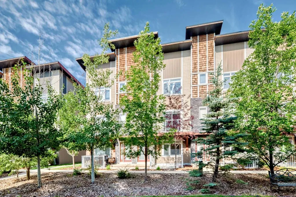 606 Skyview Point Place NE Calgary AB T3N0L7