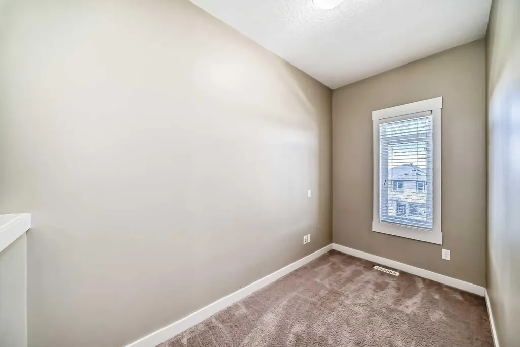 606 Skyview Point Place NE Calgary AB T3N0L7