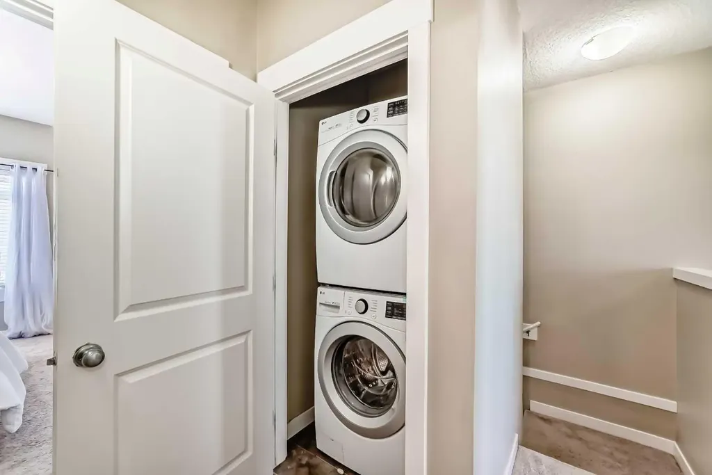 606 Skyview Point Place NE Calgary AB T3N0L7
