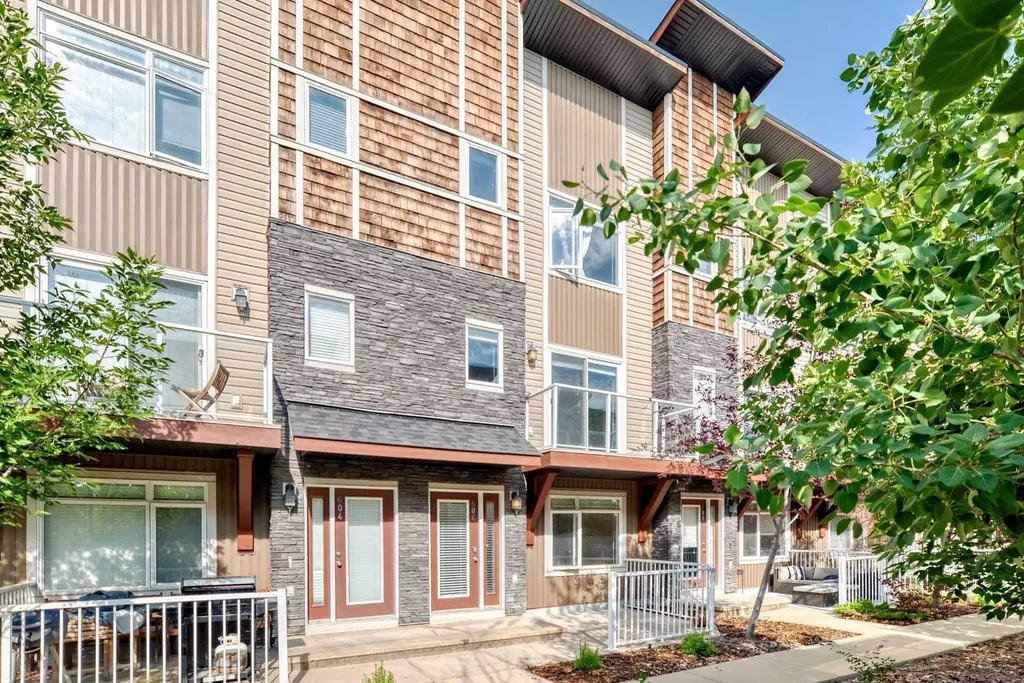 606 Skyview Point Place NE Calgary AB T3N0L7