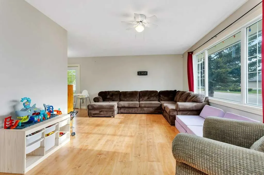 5501 51 Street Rimbey AB T0C 2J0