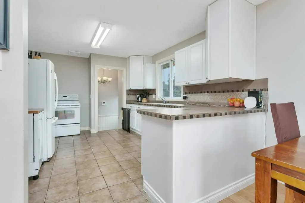 5501 51 Street Rimbey AB T0C 2J0