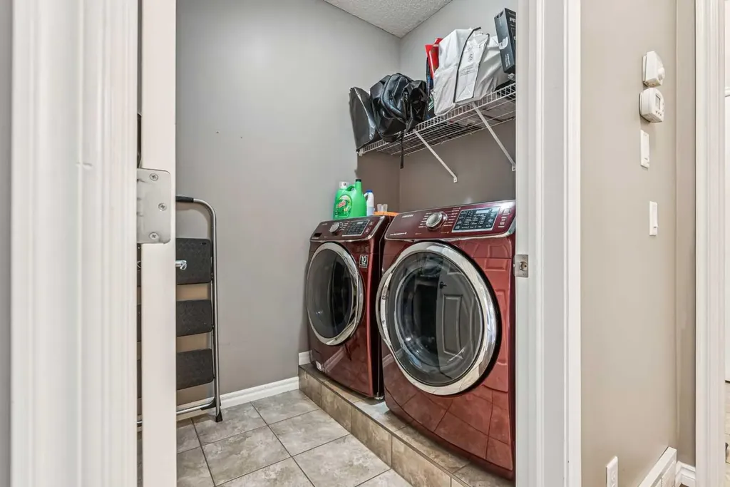 108 Seagreen Lane Chestermere AB T1X0E8