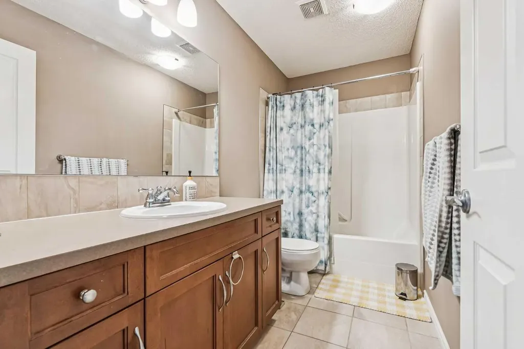 108 Seagreen Lane Chestermere AB T1X0E8