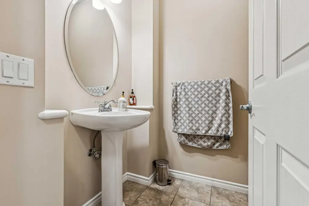 108 Seagreen Lane Chestermere AB T1X0E8