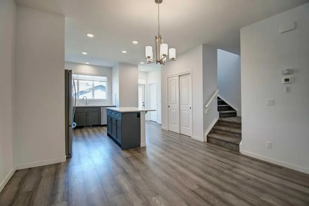 314 Midgrove Link SW Airdrie AB T4B5K8