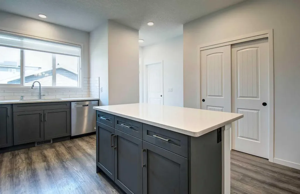 314 Midgrove Link SW Airdrie AB T4B5K8