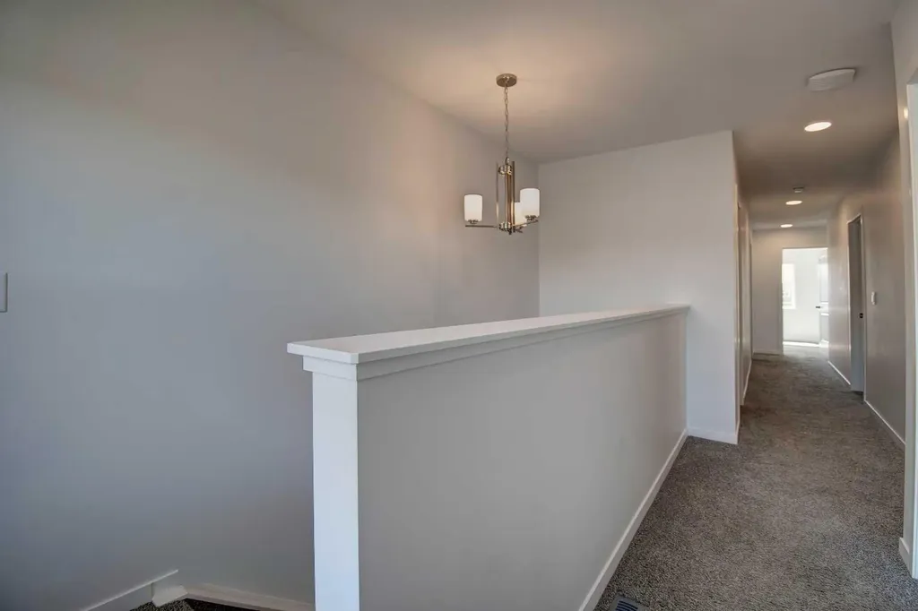 314 Midgrove Link SW Airdrie AB T4B5K8