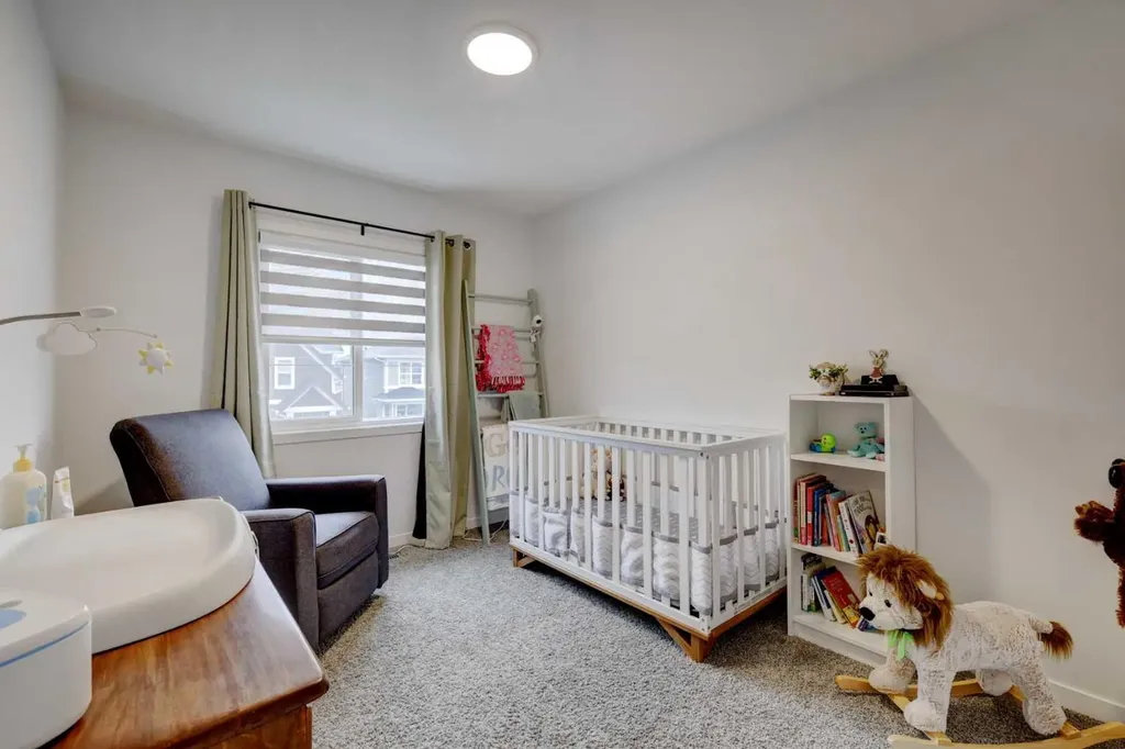 314 Midgrove Link SW Airdrie AB T4B5K8